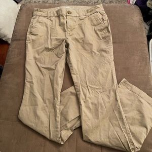 khaki pants